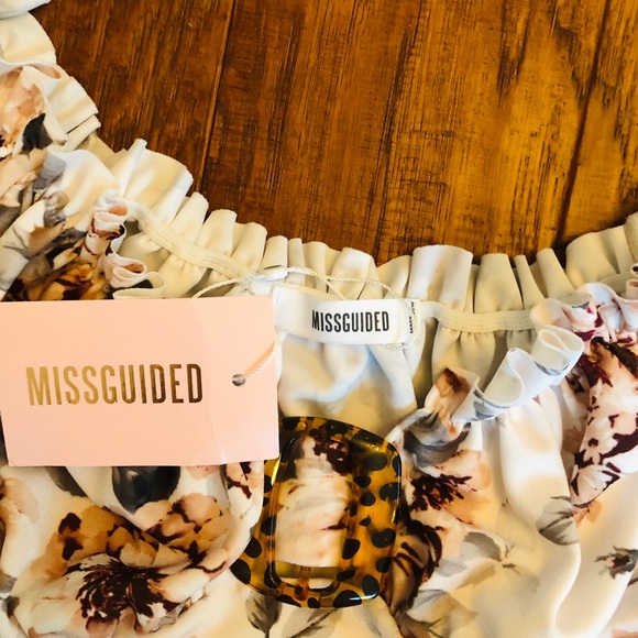 Missguided Floral shoulder Top - Picture 11 of 13